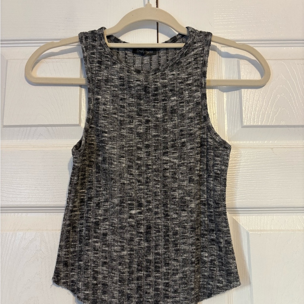 Gray Sleeveless Crop Top